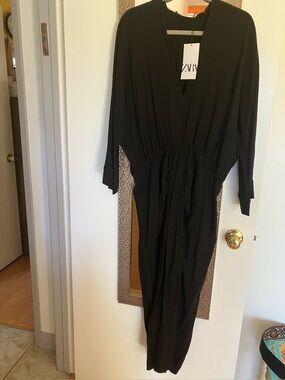 Zara Black Midi Length Long Sleeve V-Neck Batwing Style Dress NWT XL